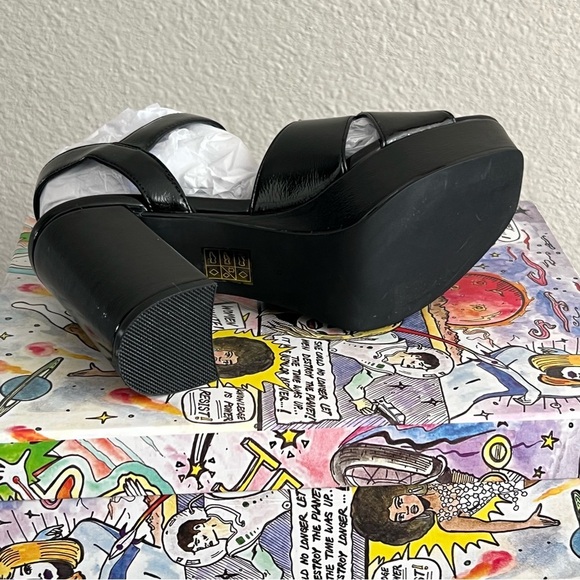 Jeffrey Campbell Amma-NW Crinkle Patent Platform Sandals Black Women's 9 NWB - Picture 4 of 6